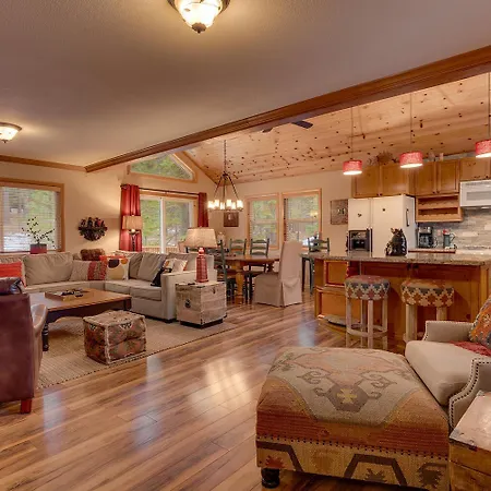 Bear'S Lair By Tahoe Getaways - 3 Bedroom In Tahoe Donner With Hot Tub & Bonus Room!